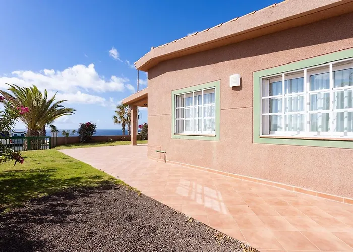 Casa Melocoton - Private Pool - Ocean View - Bbq - Garden - Terrace - Free Wifi - Child & Pet-friendly - 4 Bedrooms - 8 People La Listada