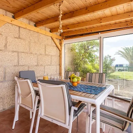 Casa Melocoton - Private Pool - Ocean View - Bbq - Garden - Terrace - Free Wifi - Child & Pet-friendly - 4 Bedrooms - 8 People *