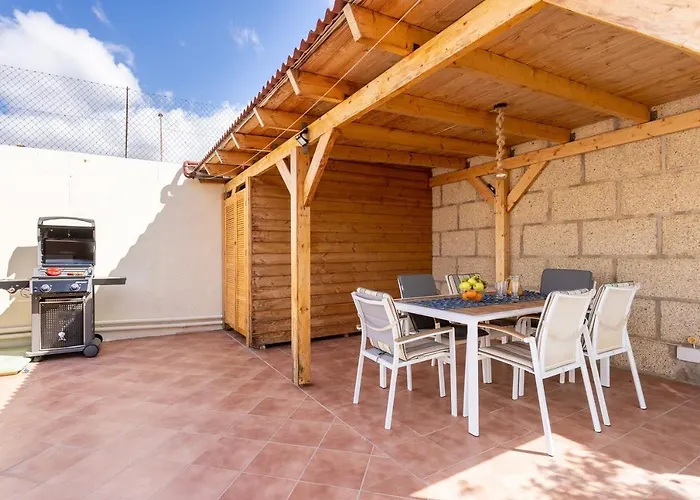 Casa Melocoton - Private Pool - Ocean View - Bbq - Garden - Terrace - Free Wifi - Child & Pet-friendly - 4 Bedrooms - 8 People La Listada