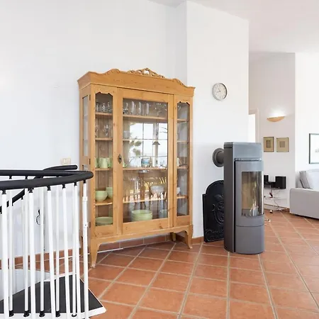 Dom wakacyjny Casa Melocoton - Private Pool - Ocean View - Bbq - Garden - Terrace - Free Wifi - Child & Pet-friendly - 4 Bedrooms - 8 People La Listada
