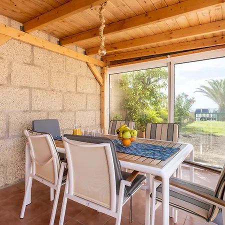 Casa Melocoton - Private Pool - Ocean View - Bbq - Garden - Terrace - Free Wifi - Child & Pet-friendly - 4 Bedrooms - 8 People Dom wakacyjny *