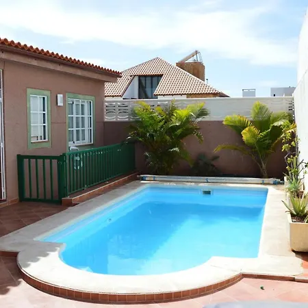Casa Melocoton - Private Pool - Ocean View - Bbq - Garden - Terrace - Free Wifi - Child & Pet-friendly - 4 Bedrooms - 8 People Ferienhaus *