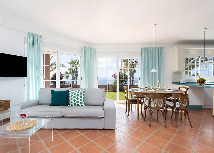 Casa Melocoton - Private Pool - Ocean View - Bbq - Garden - Terrace - Free Wifi - Child & Pet-friendly - 4 Bedrooms - 8 People Ferienhaus La Listada