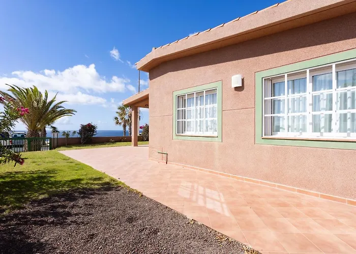 Ferienhaus Casa Melocoton - Private Pool - Ocean View - Bbq - Garden - Terrace - Free Wifi - Child & Pet-friendly - 4 Bedrooms - 8 People *