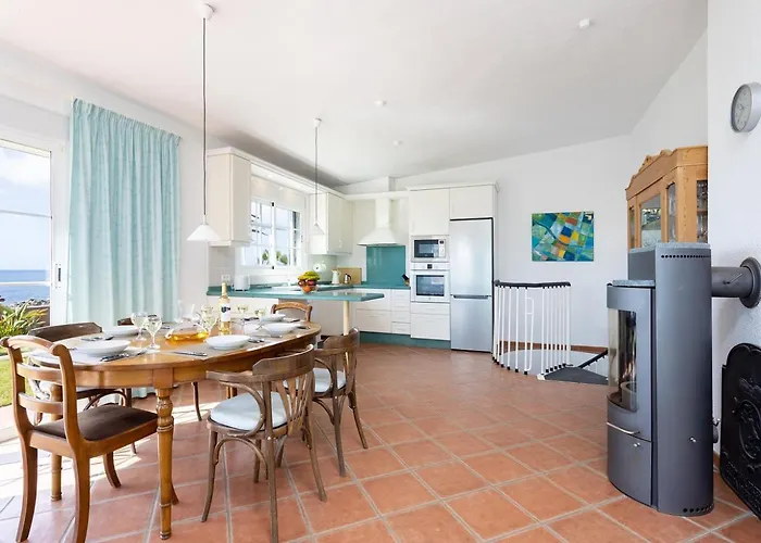 Casa Melocoton - Private Pool - Ocean View - Bbq - Garden - Terrace - Free Wifi - Child & Pet-friendly - 4 Bedrooms - 8 People * La Listada